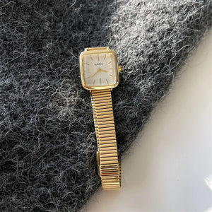 Retro Simple Quartz Watch